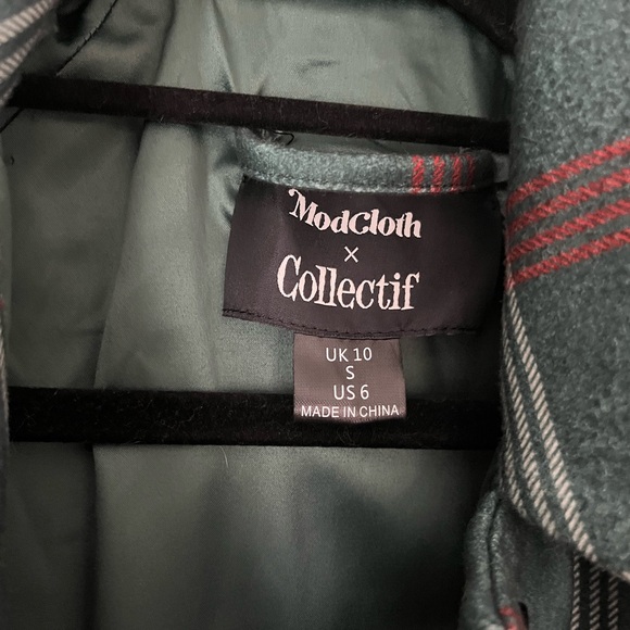 Retro ModCloth Plaid Cape Jacket - Picture 2 of 5